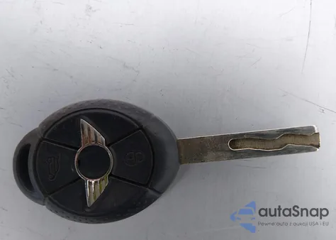 2005 Mini Cooper z USA, uszkodzony, nr VIN WMWRC33525TJ72640